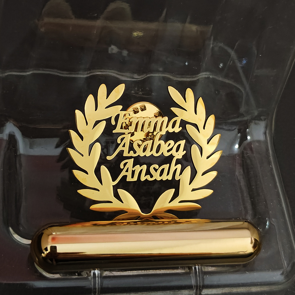 Broche personnalisée en acier  - Women Fashion Logo Design avis et prix
