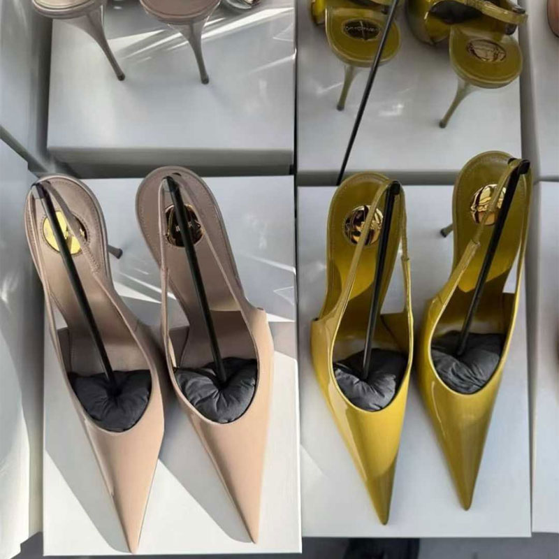 Sandales creuses simples à dos - Women Fashion Trend 2026 avis et prix